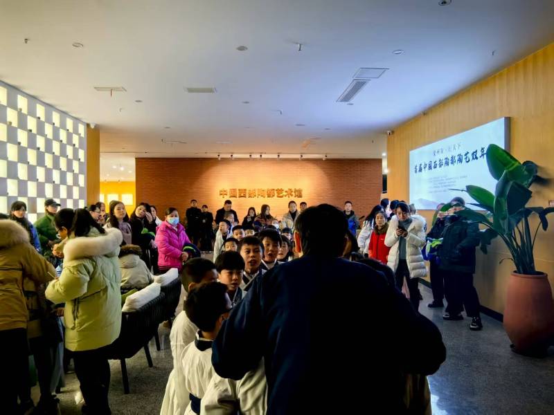 新兴县培训讲座公司如何赋能文旅产业：定制化培训助力产业人才升级